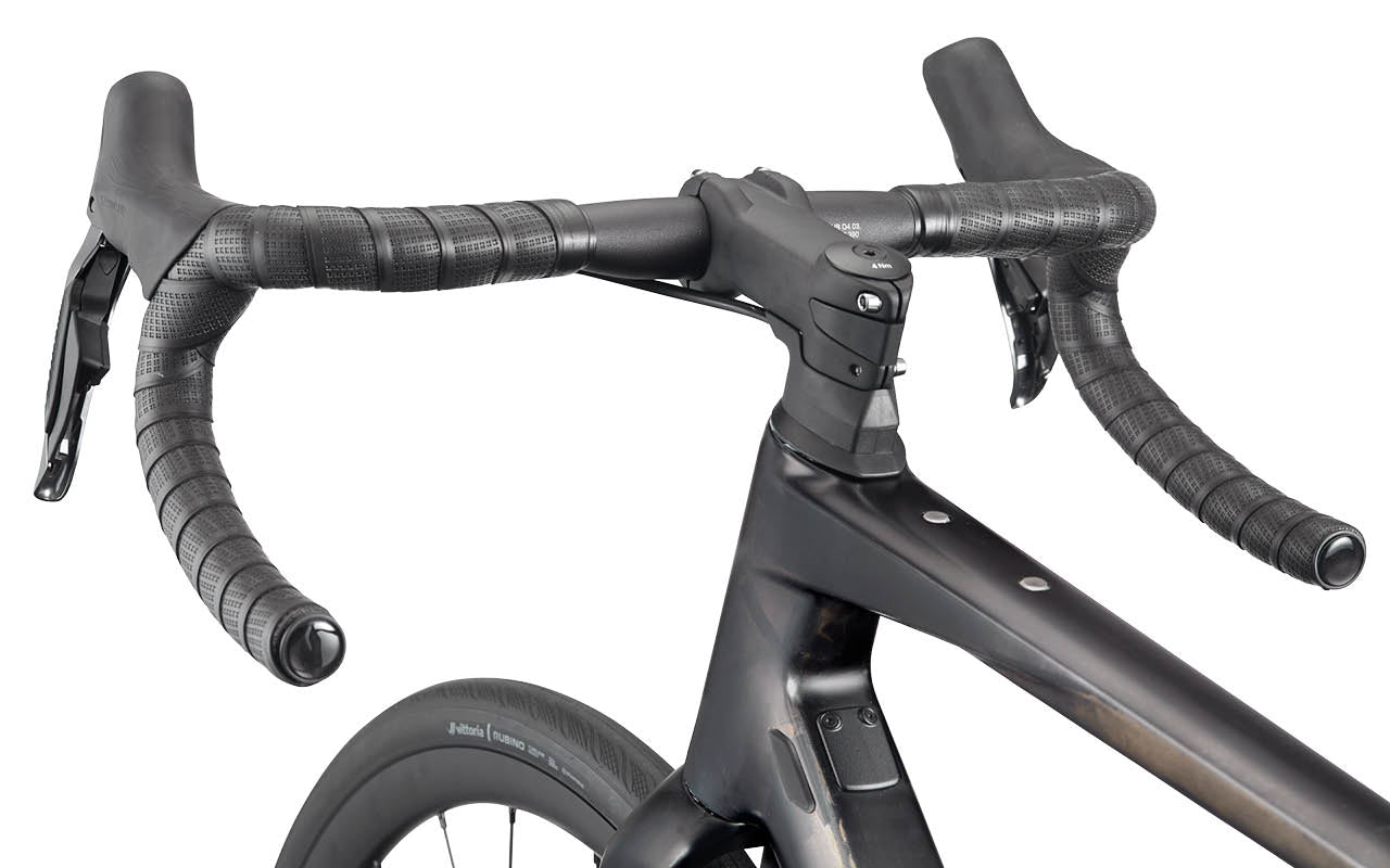 BMC Roadmachine ONE 2027 – dostępne w sklepie AkbiSport innovation image