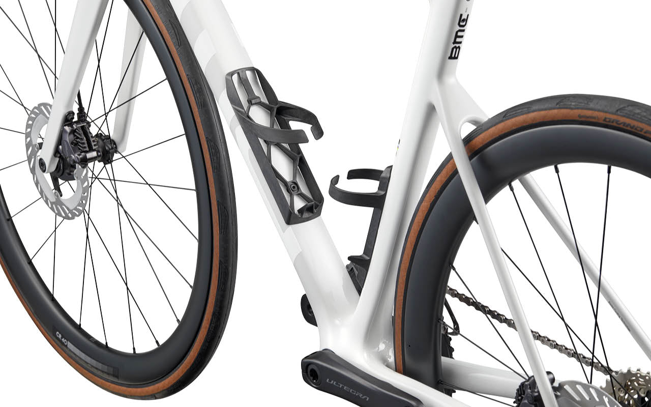 BMC Teammachine SLR01 SIX Stealth White 2027 – dostępne w sklepie AkbiSport innovation image